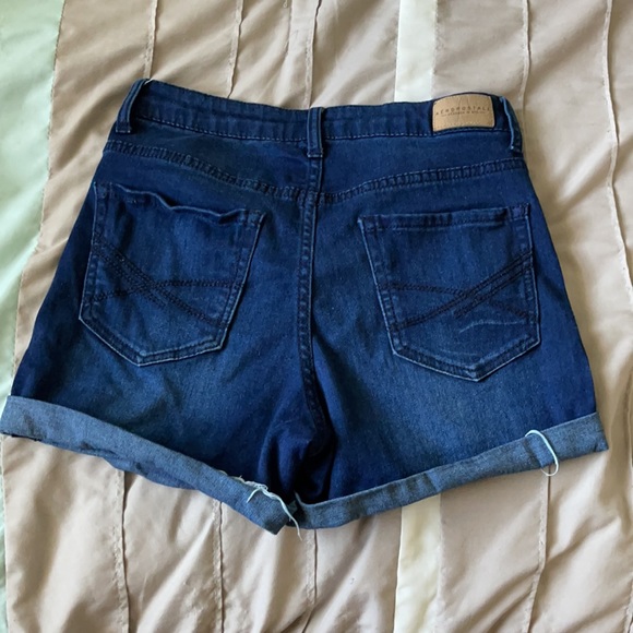 MY FAVORITE high waisted shorts - Picture 7 of 9